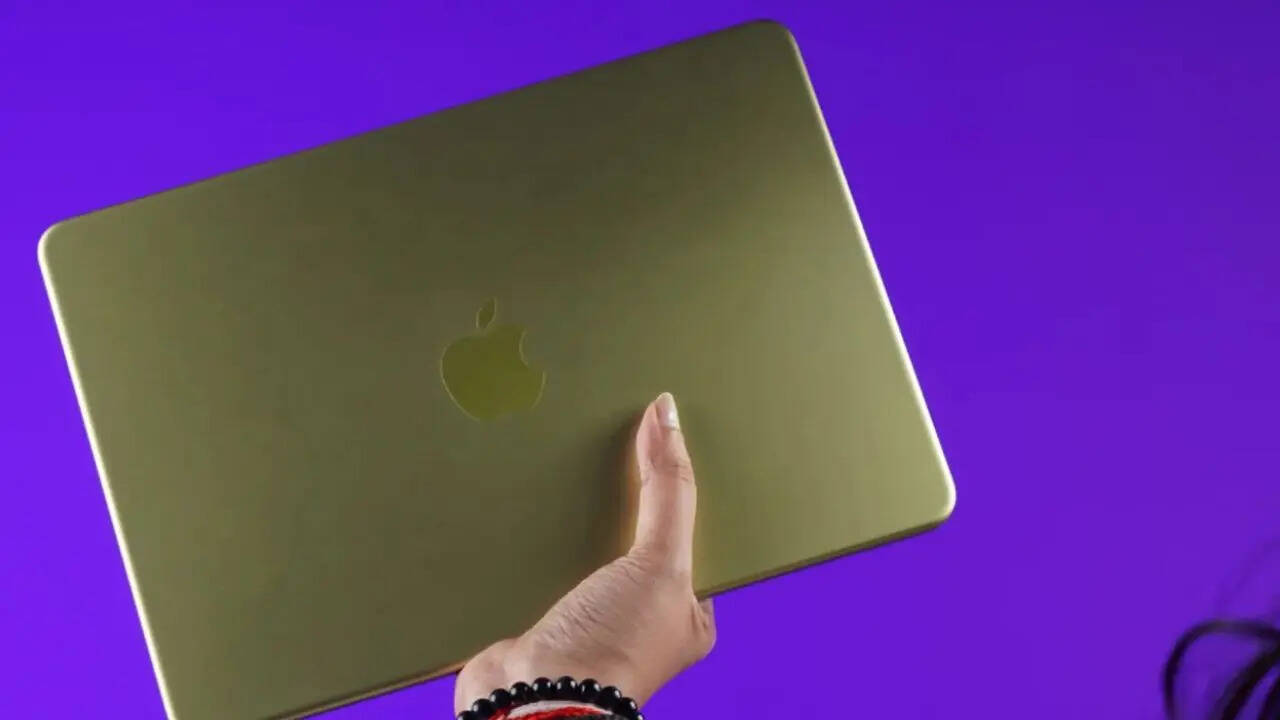 Image default